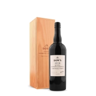 Dow’s Senhora da Ribeira Vintage 2018 com caixa Ruby