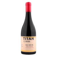 Titan of Douro Vale dos Mil Tinto